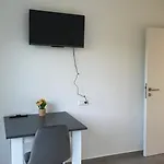Frisch Saniert, Moderne Fuer 1 Bis 37 Personen, Warme Weihnachten Apartment Boebingen an der Rems