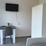 Apartment Frisch Saniert, Moderne Fuer 1 Bis 37 Personen, Warme Weihnachten