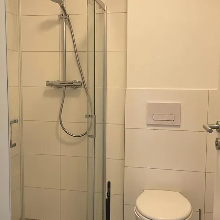 Frisch Saniert, Moderne Fuer 1 Bis 37 Personen, Warme Weihnachten Apartment *