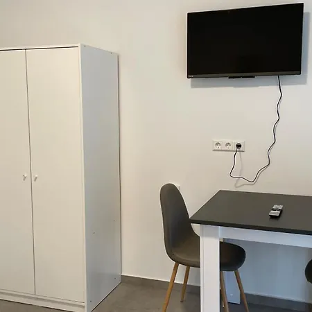 Frisch Saniert, Moderne Fuer 1 Bis 37 Personen, Warme Weihnachten *