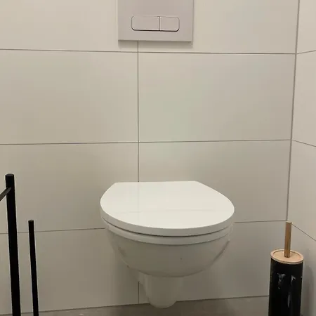 Frisch Saniert, Moderne Fuer 1 Bis 37 Personen, Warme Weihnachten Appartement
